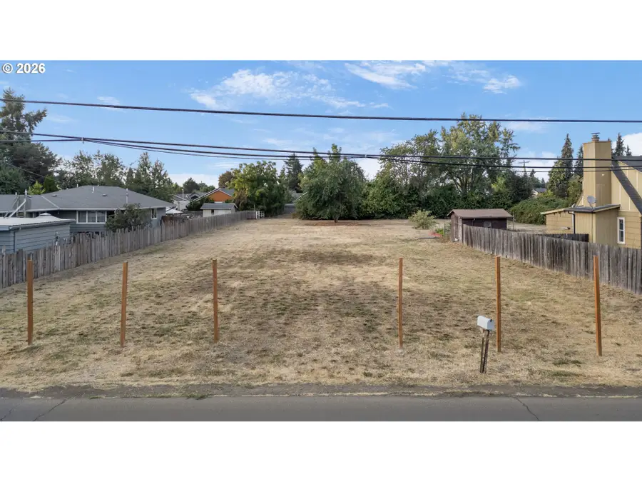 185 Ferndale Dr, Eugene, OR 97404 - #3