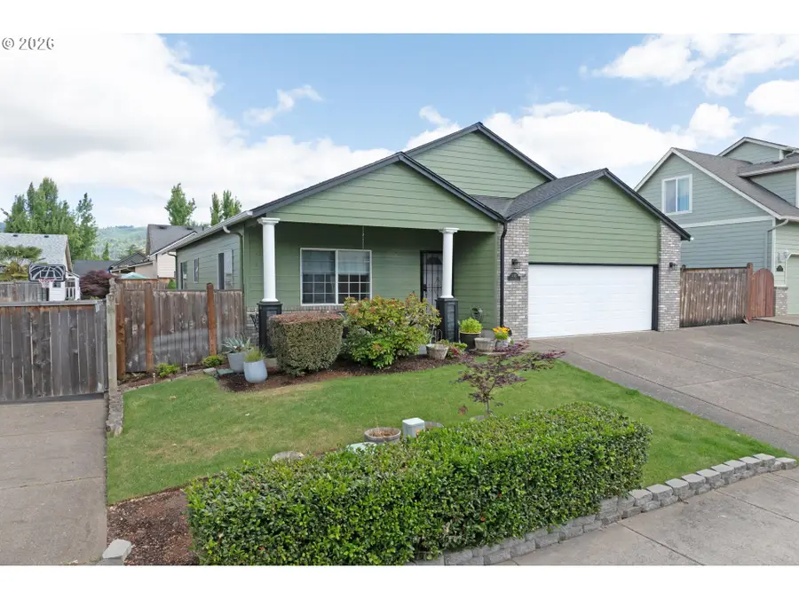 3392 Falcon Dr, Springfield, OR 97477 - #2