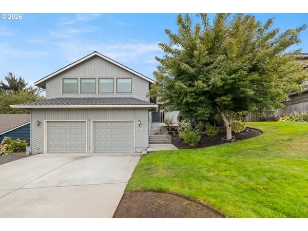 2111 Club House Dr, WestLinn, OR 97068