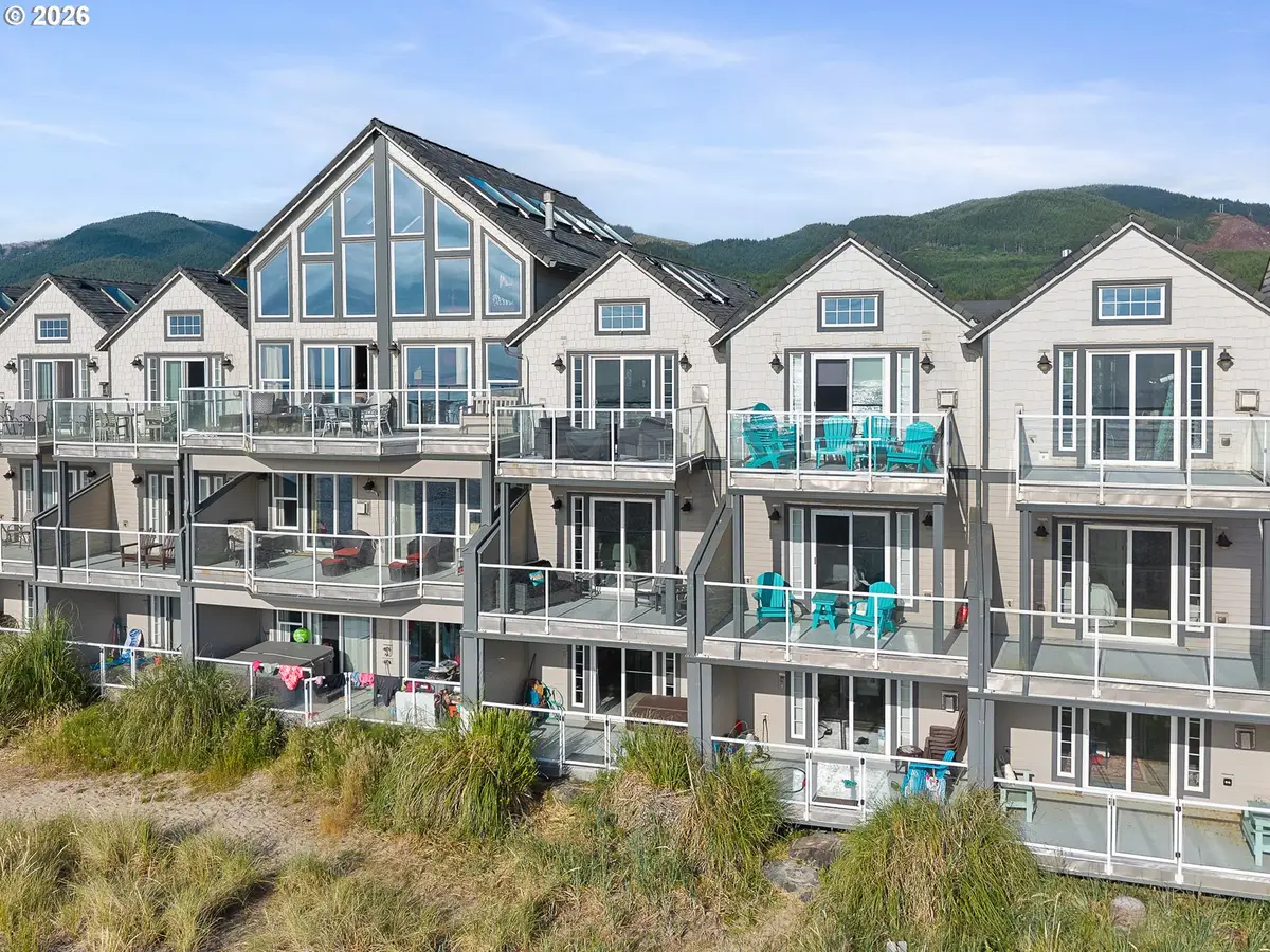 150 N Pacific St, Rockaway Beach, OR 97136 - #1