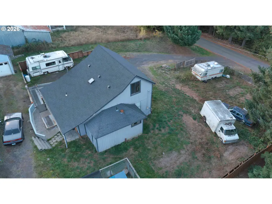 406 Church St, Gaston, OR 97119 - #3