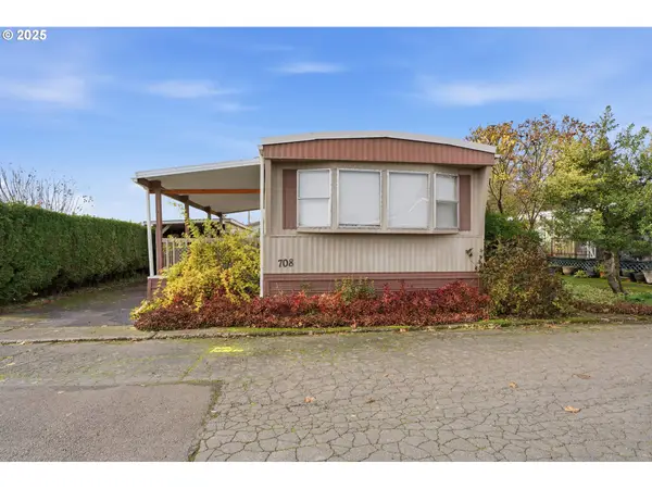 205 W Heintz St, Molalla, OR 97038