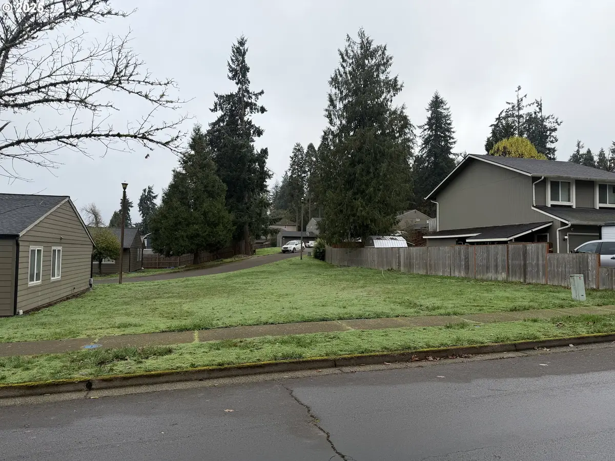 Aster St, Springfield, OR 97478 - Image #1
