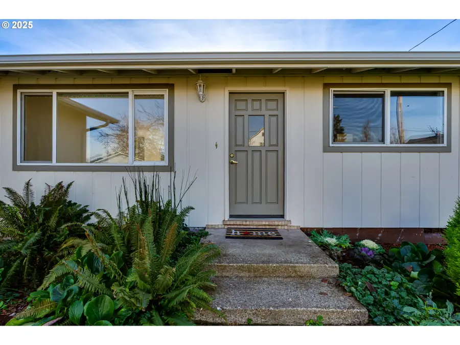 3503 Oregon Ave, Springfield, OR 97478 - #3