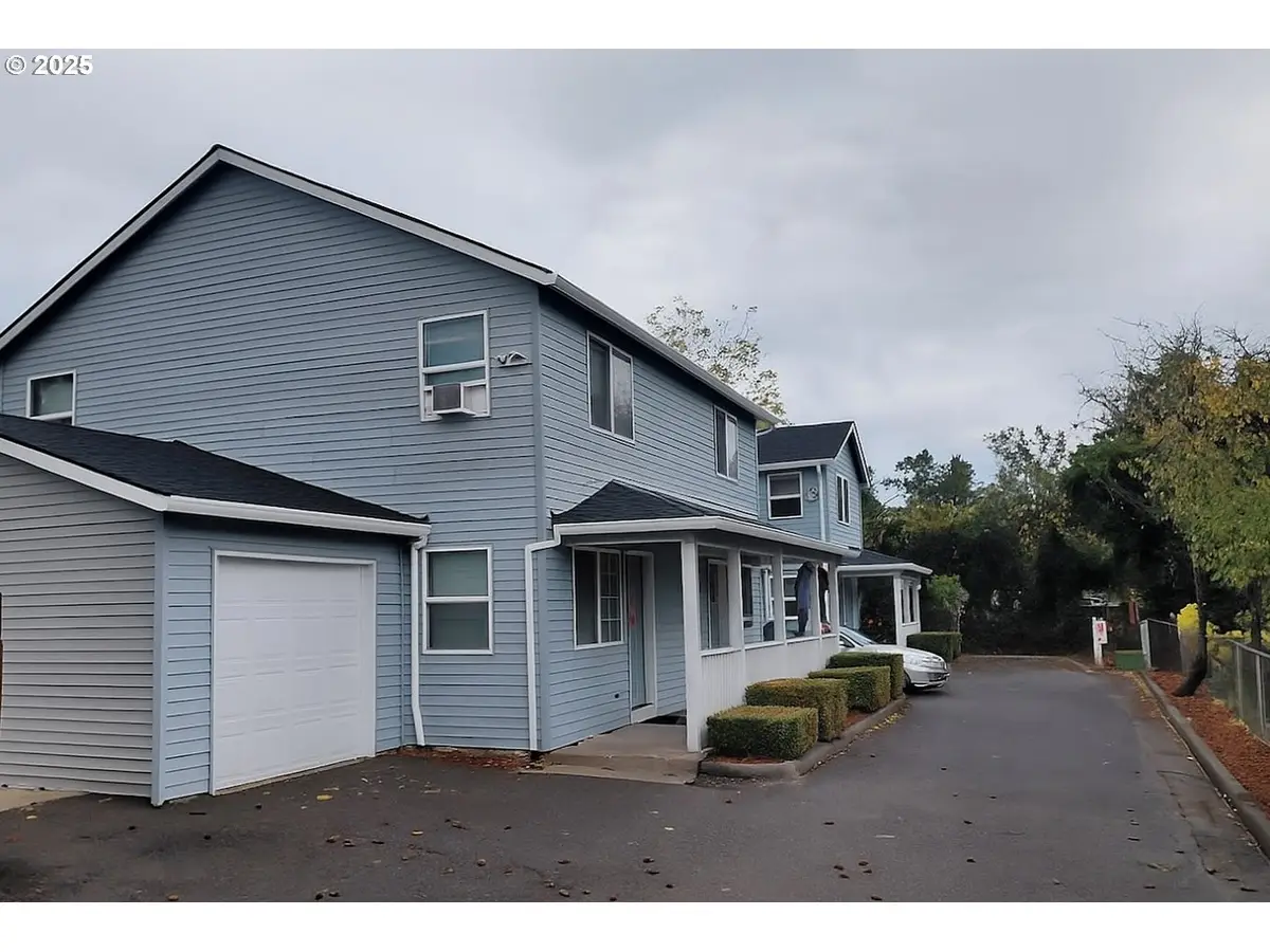 2236 SE 89th Ave, Portland, OR 97216 - Image #1