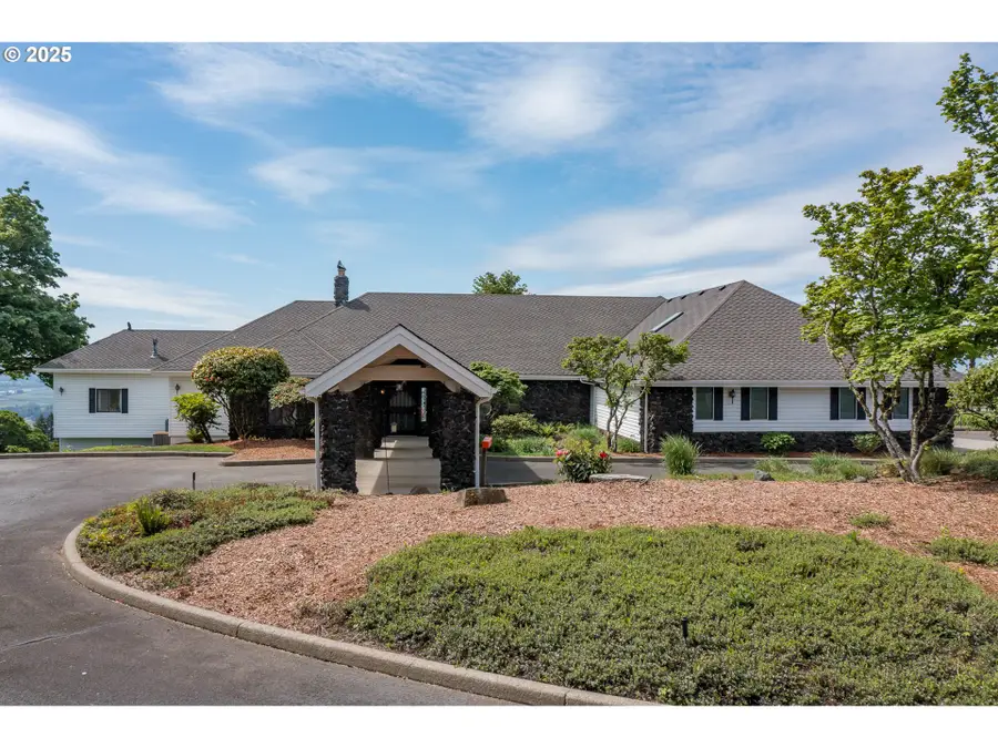 3794 E Nanitch Cir, Salem, OR 97306 - Image #2