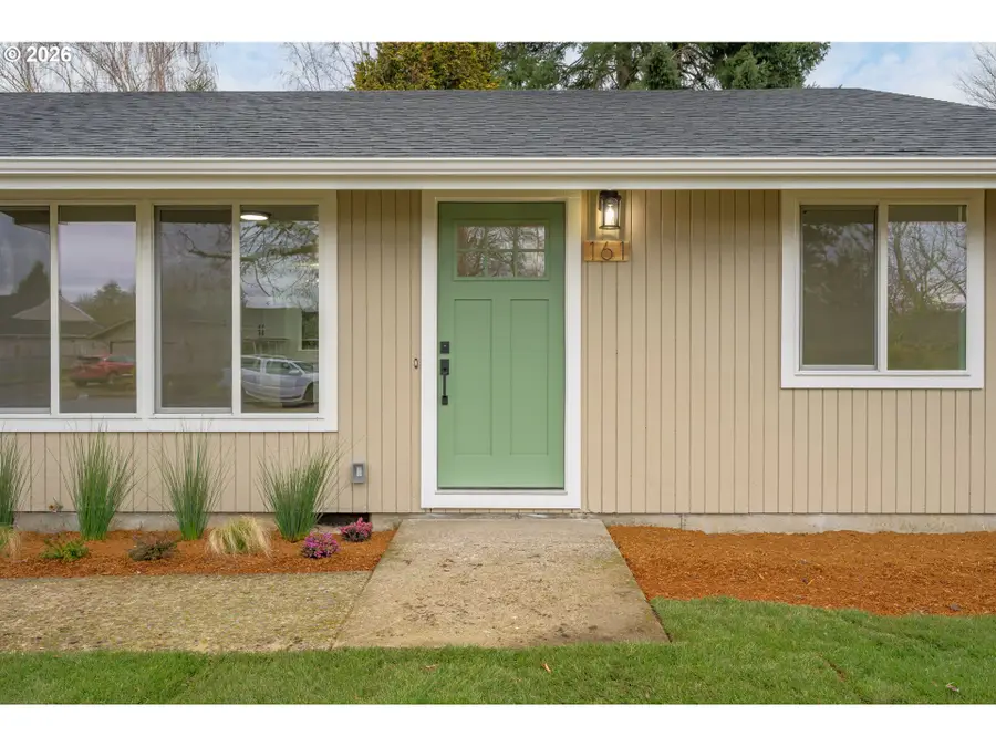 161 Lynnbrook Dr, Eugene, OR 97404 - Image #2