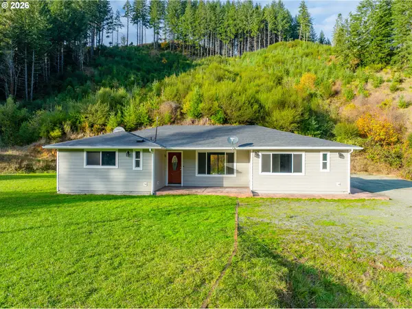 16855 Highway 42, MyrtlePoint, OR 97458