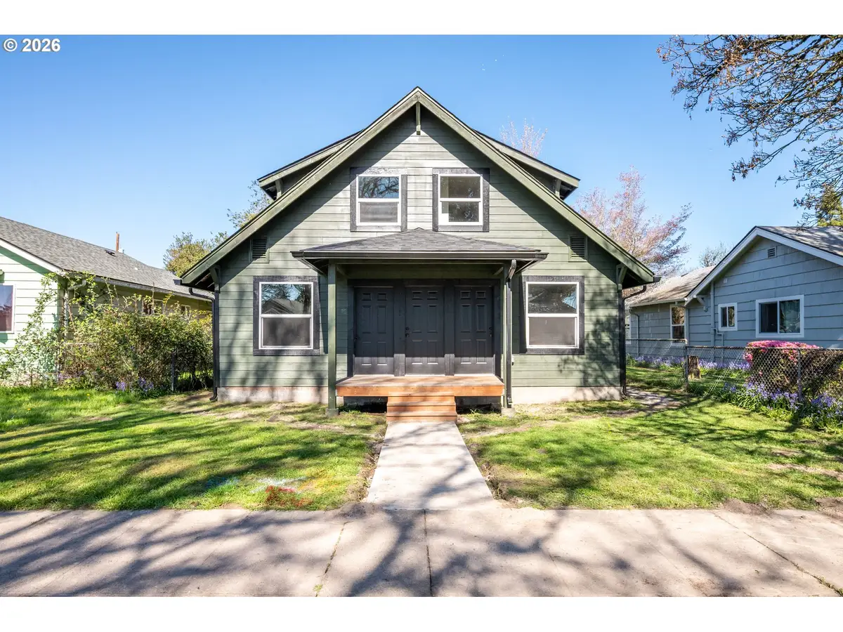 285 20th Ave, Longview, WA 98632 - #1