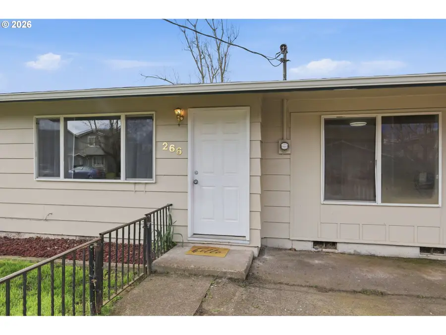 266 40th St, Springfield, OR 97478 - #3