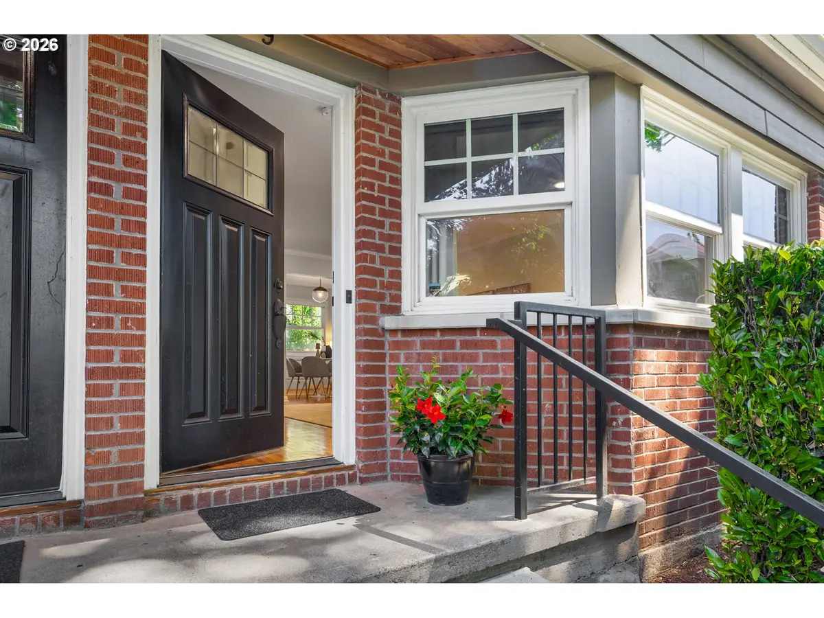 2555 NW Savier St, Portland, OR 97210 - #1