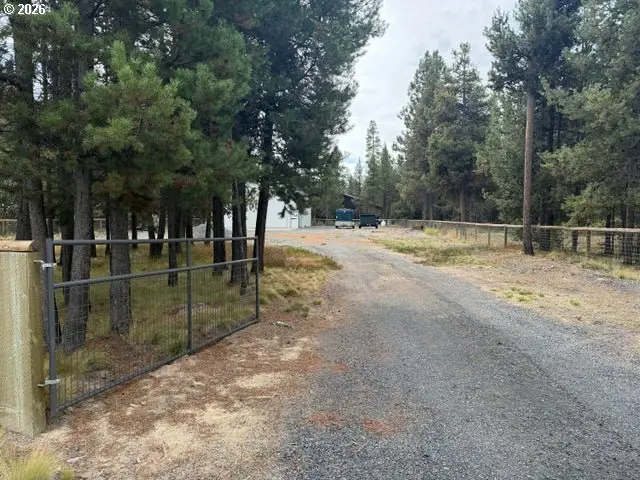 17037 Downey Rd, Bend, OR 97707 - #2