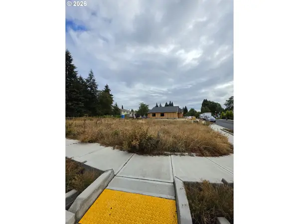 4900 NE 41st St, Vancouver, WA 98661