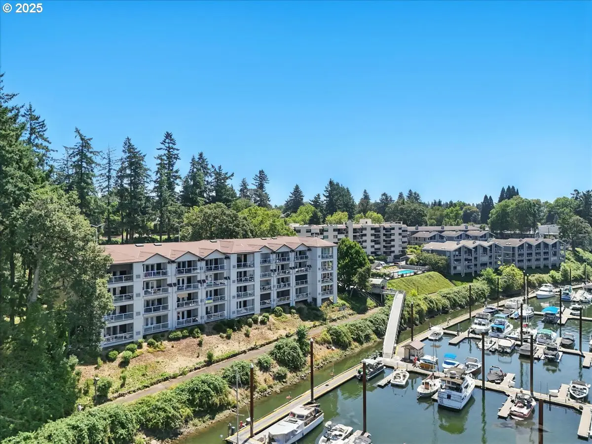 525 SE Marion St #21, Portland, OR 97202 - #1