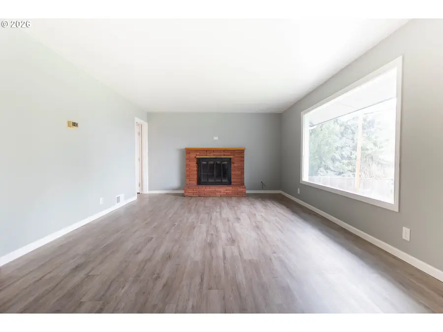 410 F Ave, La Grande, OR 97850 - #3