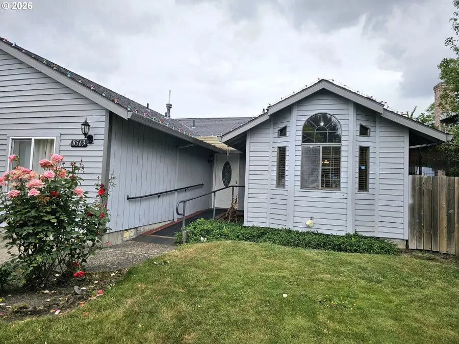 8563 SW Hamlet St, Tigard, OR 97224 - #3