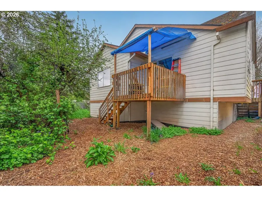 11905 11907 SE Schiller St, Portland, OR 97266 - #3