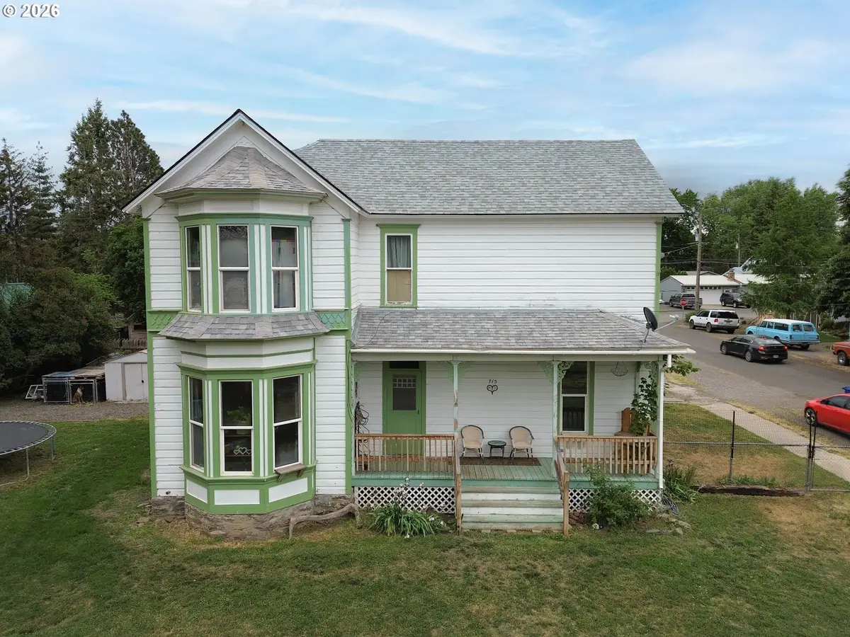 713 N College St, Union, OR 97883 - #1