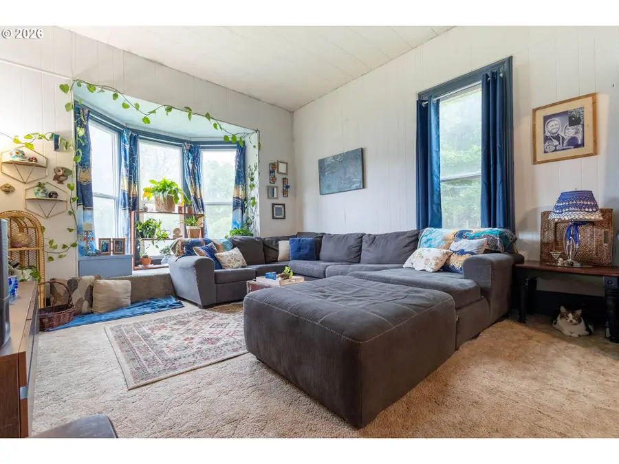 713 N College St, Union, OR 97883 - #3