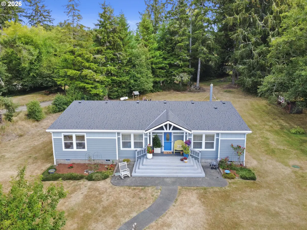 90137 Logan Rd, Astoria, OR 97103 - #1