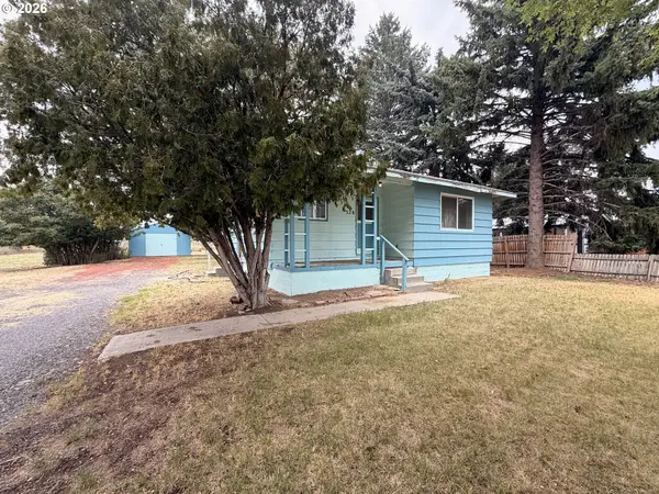 328 S Quincy Ave, Hines, OR 97738
