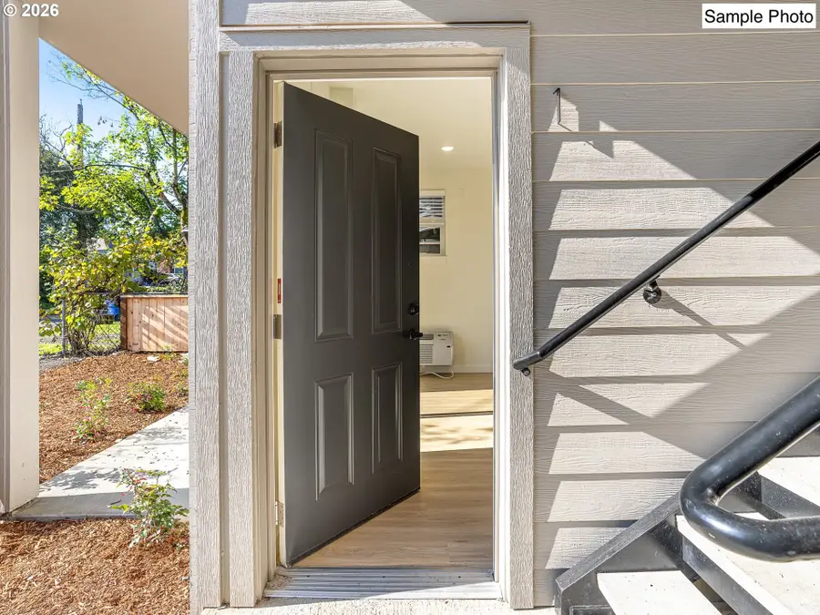 6115 NE Multnomah St #2, Portland, OR 97213 - Image #2