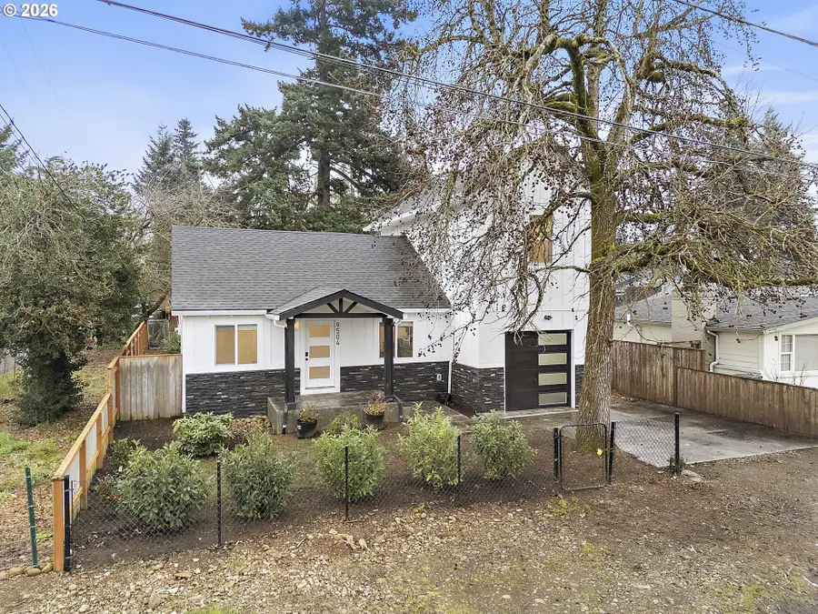 9504 SE 77th Ave, Milwaukie, OR 97222 - Image #3