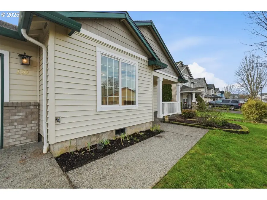 2519 NW 13th St, Battle Ground, WA 98604 - Image #2