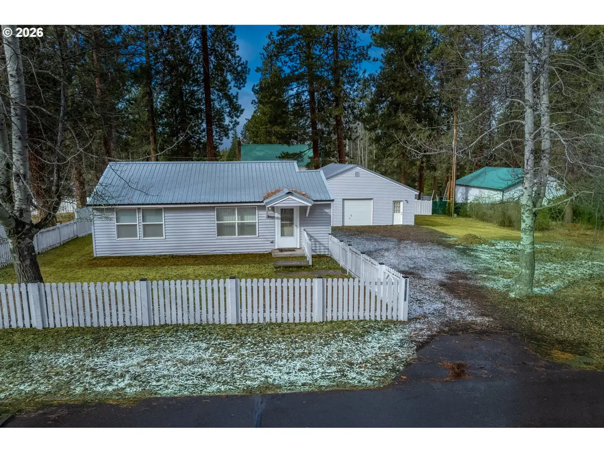 138722 Rhododendron St, Gilchrist, OR 97737 - #1