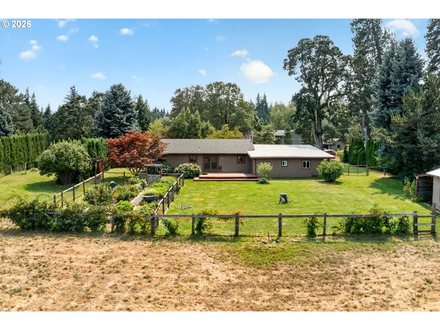 4460 Riordan Hill Dr, Hoodriver, OR 97031 - #2