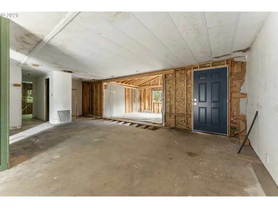 61912 Olive Barber Rd, Eastside, OR 97420 - Image #3