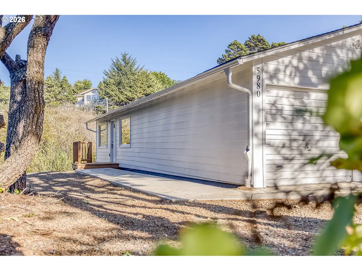 5980 Palisades Dr, Lincoln Beach, OR 97367 - #1