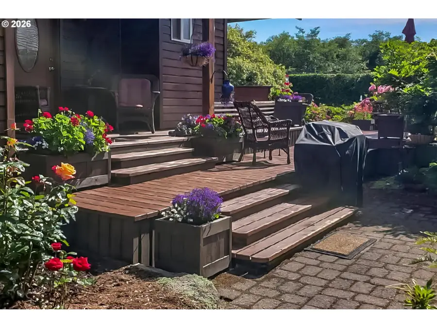 322 5th Ave, Coos Bay, OR 97420 - #3