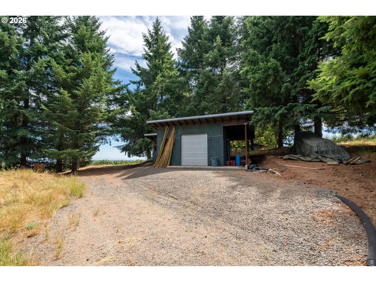 19601 NE Trunk Rd, Dundee, OR 97115 - Image #1