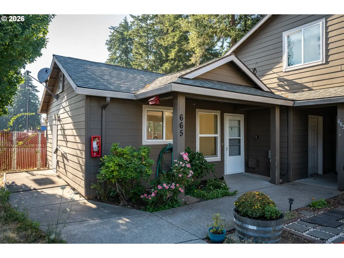 665 SE 197th Ave, Portland, OR 97233 - #1