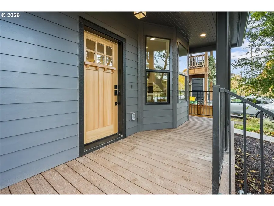 4234 SE Yamhill St, Portland, OR 97215 - Image #3