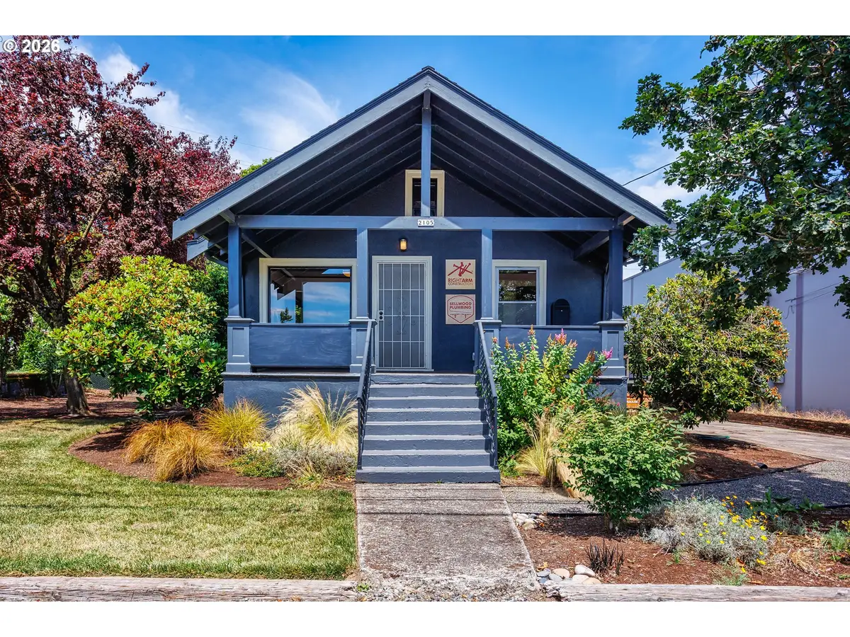 2105 SE Ochoco St, Portland, OR 97222 - #1