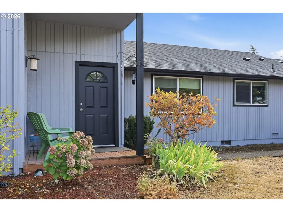 460 Timothy St, Junction City, OR 97448 - #2