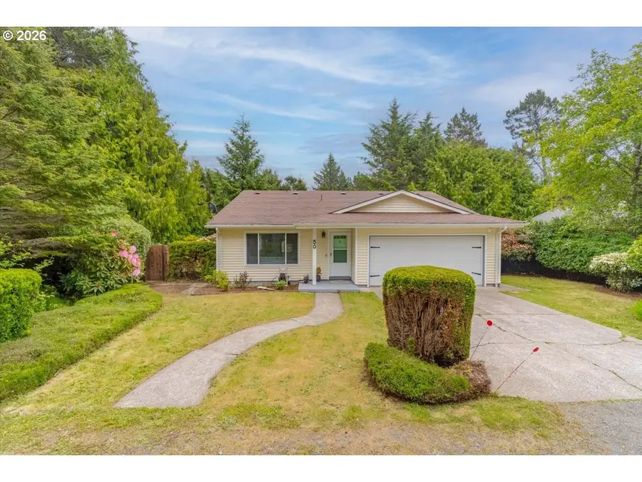 50 Ridge Pl, Lincoln Beach, OR 97341 - #3