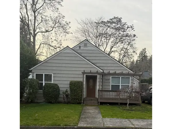 1845 East Nob Hill St Se, Salem, OR 97302