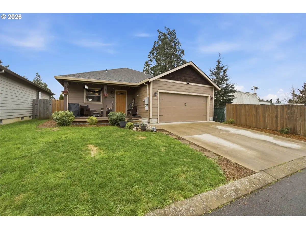 226 NW Sagan Loop, Sheridan, OR 97378 - #1