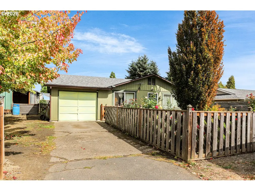 4054 Bartlett Dr, Odell, OR 97031 - #1