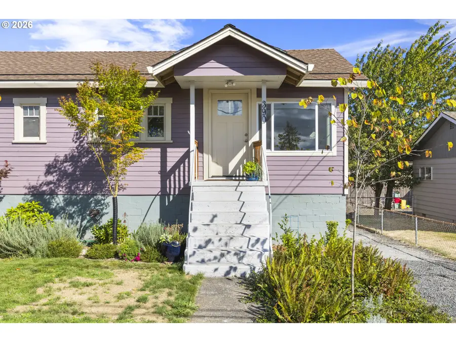 390 S 7th St, Saint Helens, OR 97051 - #3