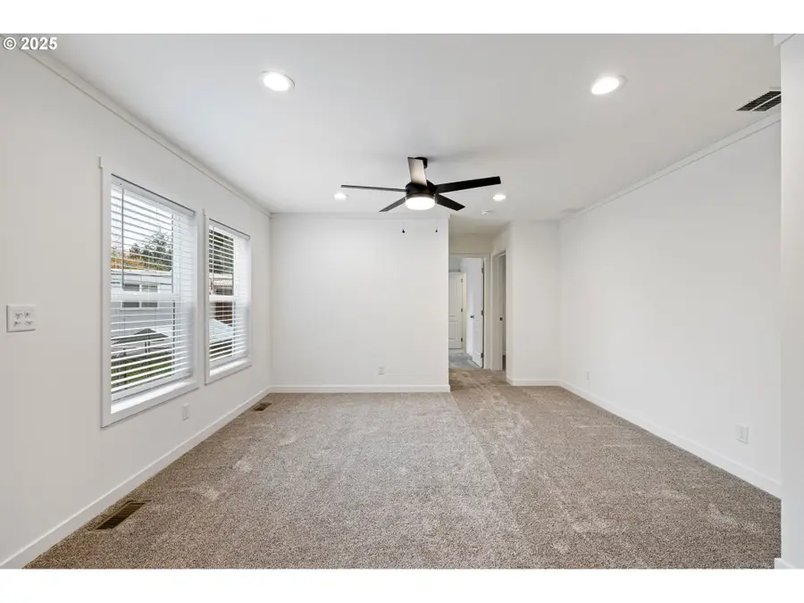 4900 Royal Ave #3, Eugene, OR 97402 - Image #3