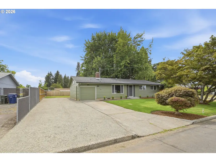 4432 Hawthorne Ave, Eugene, OR 97402 - #3