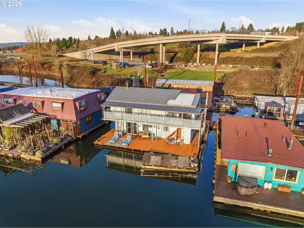 5 W Mill St #B7, Ridgefield, WA 98642