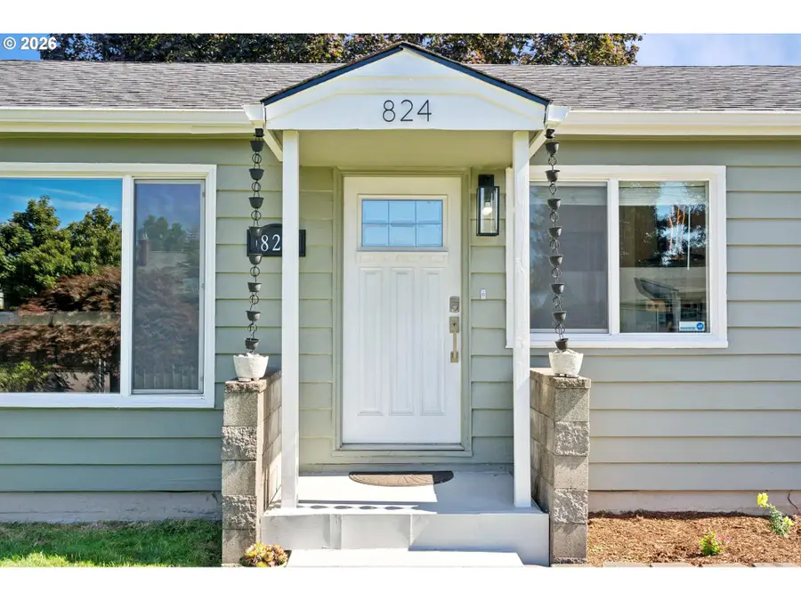 824 NE Macy St, McMinnville, OR 97128 - #3