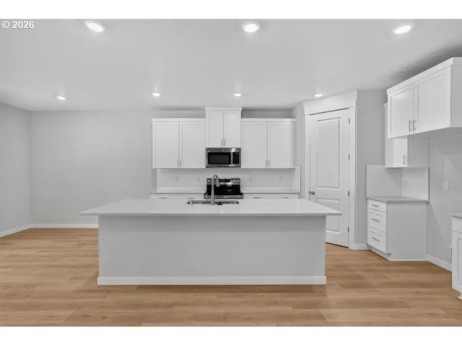 504 SW 31st St, Battle Ground, WA 98604 - #2