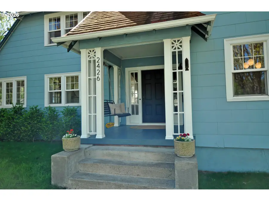 2426 SE Market St, Portland, OR 97214 - #2