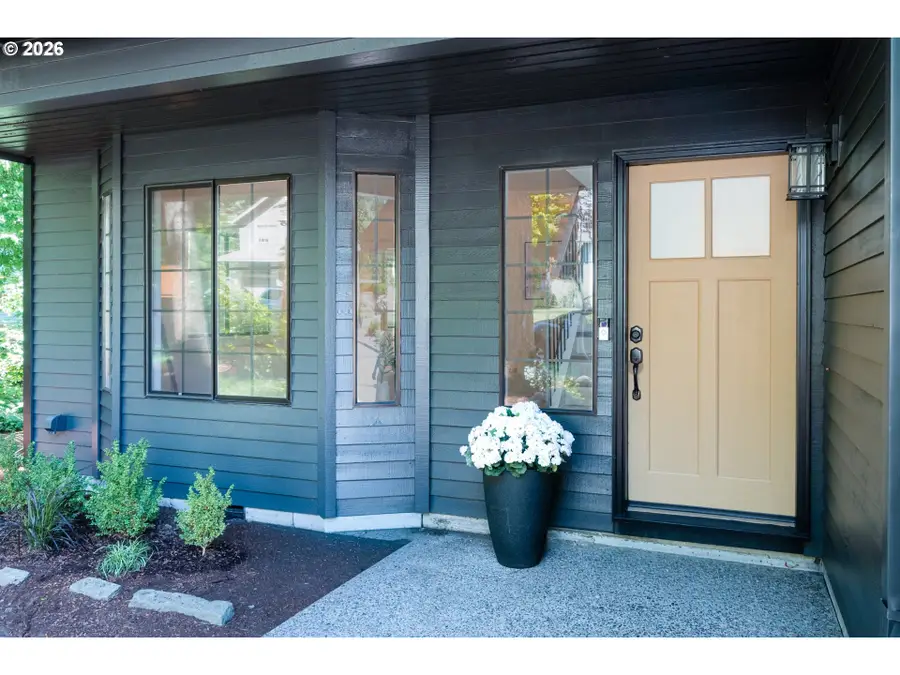 13143 Vermeer Dr, Lake Oswego, OR 97035 - #2
